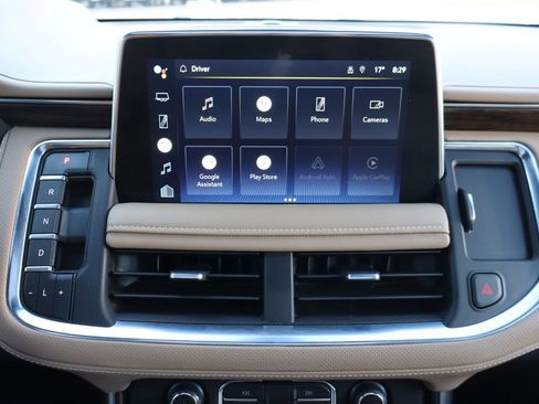 Used 2022 Chevrolet Tahoe Premier w/ Premium Package 2 AWD/4WD image 11