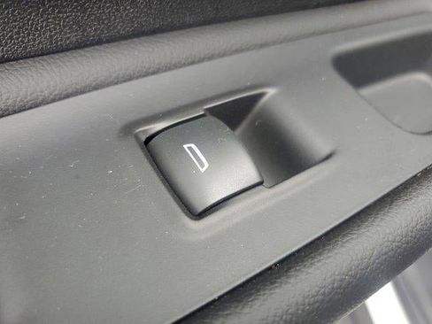 Used 2022 GMC Terrain AT4 image 13