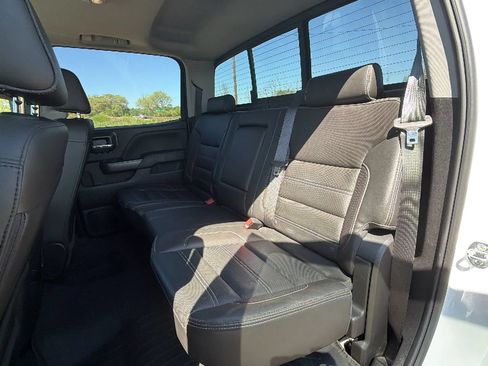 Used 2019 GMC Sierra 2500 Denali w/ Duramax Plus Package AWD/4WD image 18