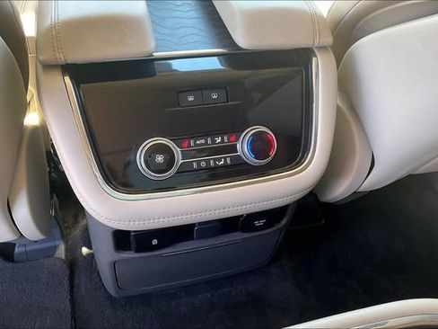 Used 2021 Lincoln Navigator Reserve AWD/4WD image 30