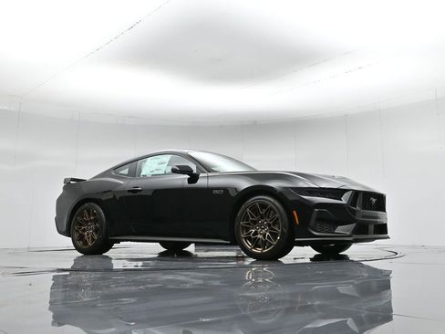 New 2026 Ford Mustang GT Premium w/ GT Performance Package image 3