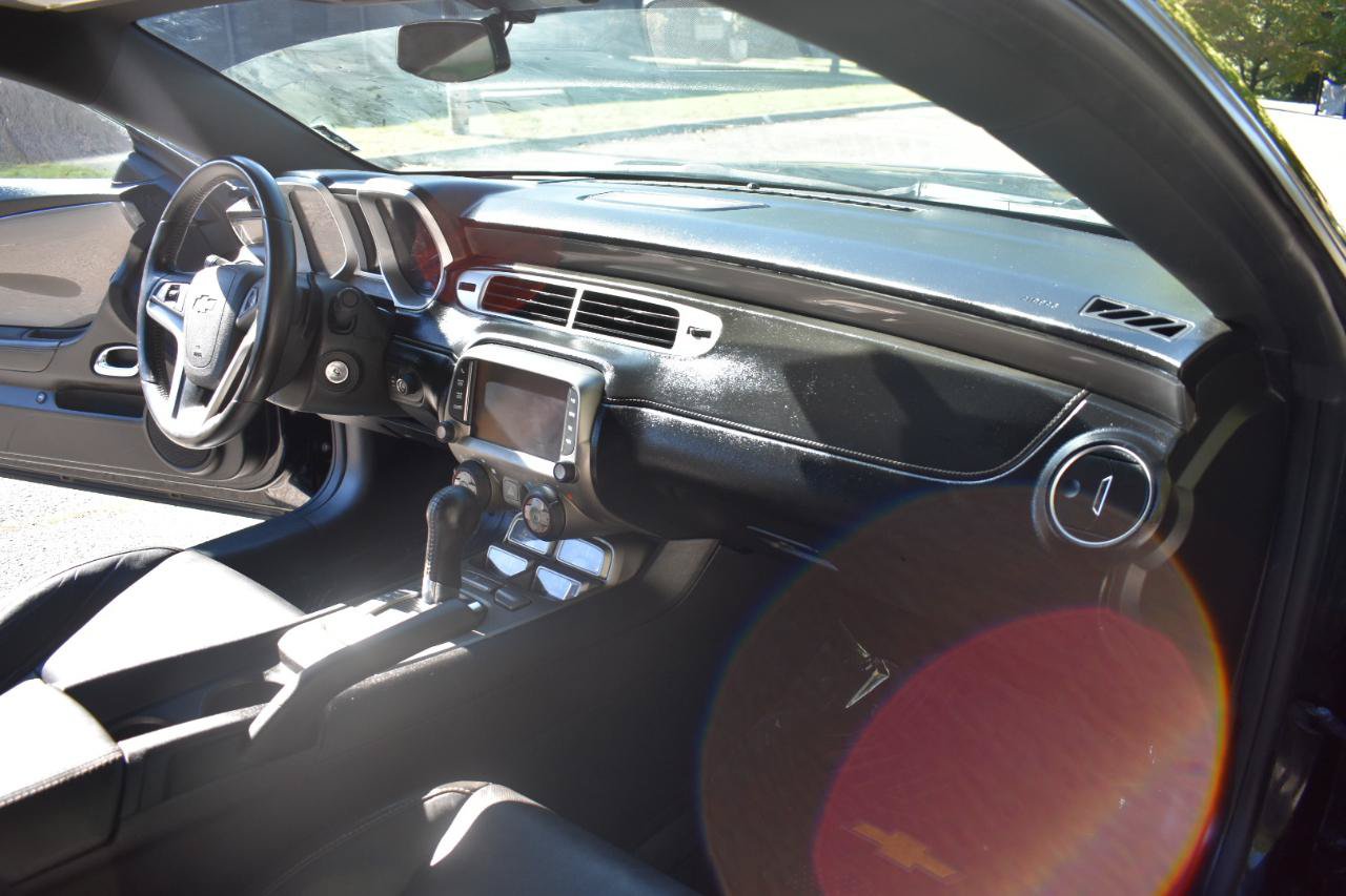 Used 2015 Chevrolet Camaro SS w/ RS Package RWD image 21