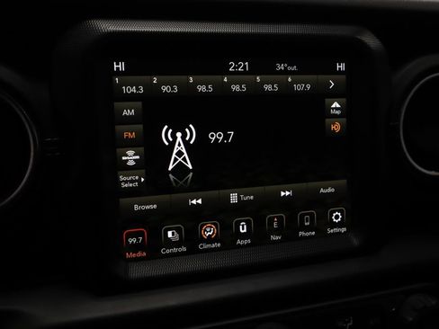 Used 2023 Jeep Wrangler Unlimited Sahara image 3