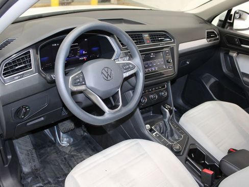 Used 2022 Volkswagen Tiguan S image 21