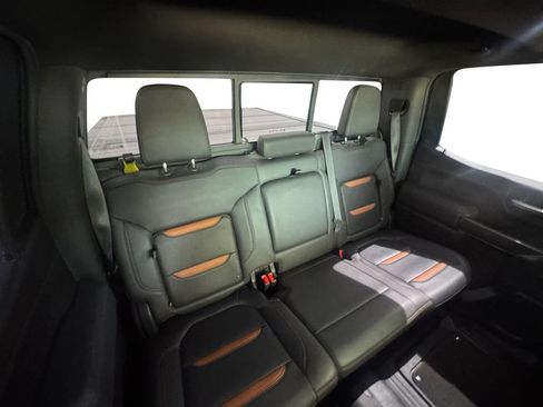 Used 2021 GMC Sierra 1500 AT4 w/ AT4 Value Package AWD/4WD image 17