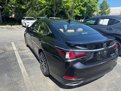 Used 2024 Lexus ES 350 w/ Premium Package FWD image 4