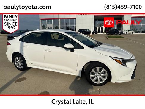 Used 2024 Toyota Corolla LE AWD/4WD image 1