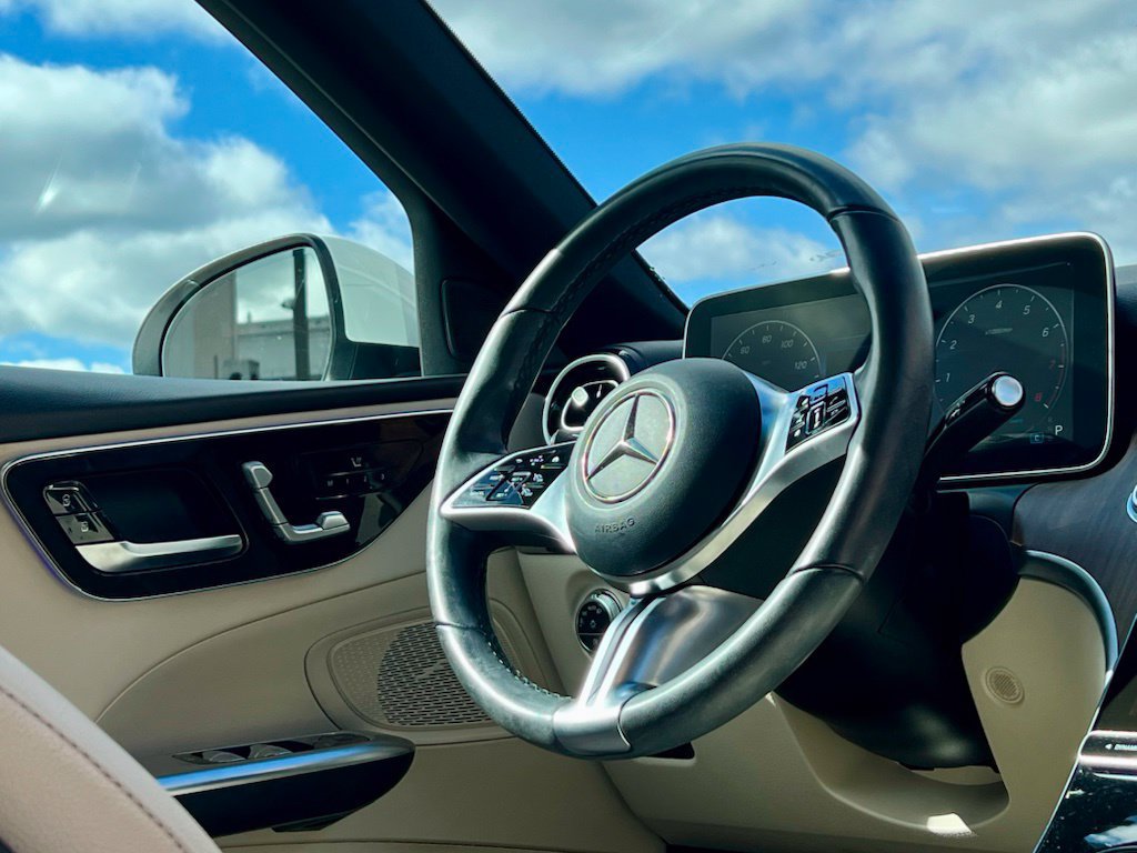 Used 2023 Mercedes-Benz C 300 4MATIC Sedan image 8
