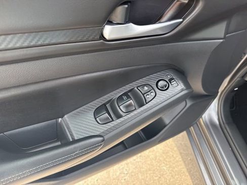 Used 2024 Nissan Altima 2.5 SV w/ SV Premium Package image 27