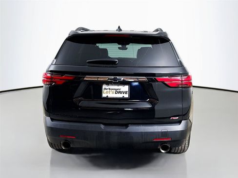 Used 2023 Chevrolet Traverse RS AWD/4WD image 8