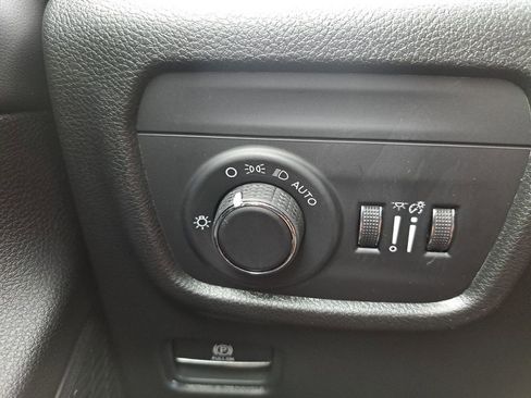 New 2026 Jeep Grand Cherokee Laredo image 15