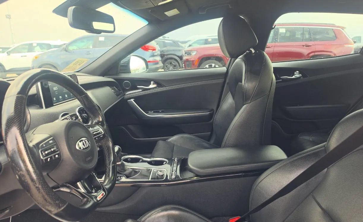 Used 2020 Kia Stinger GT-Line AWD/4WD image 2