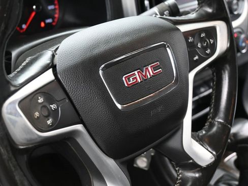 Used 2016 GMC Canyon SLE image 12