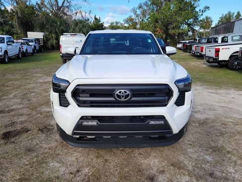 Used 2024 Toyota Tacoma SR5 image 5