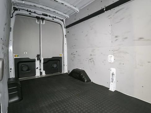 Used 2024 Ford Transit 250 148 High Roof AWD image 18