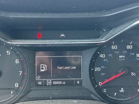 Used 2023 Chevrolet TrailBlazer LT AWD/4WD image 9