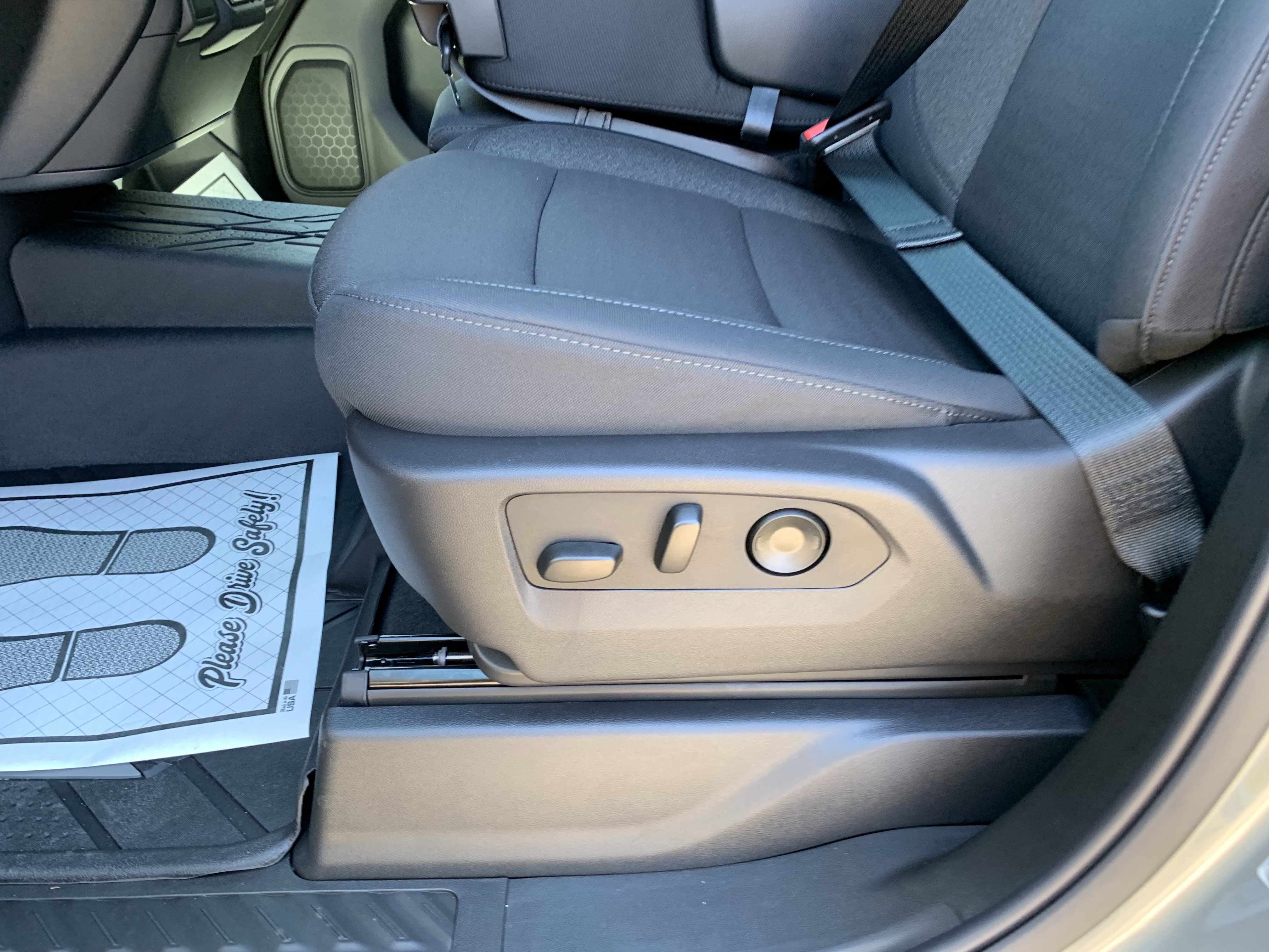 New 2026 Chevrolet Silverado 1500 Custom w/ Turbomax Blackout Package AWD/4WD image 11