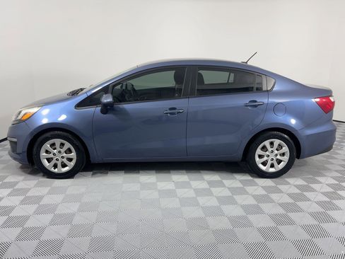 Used 2016 Kia Rio LX image 2