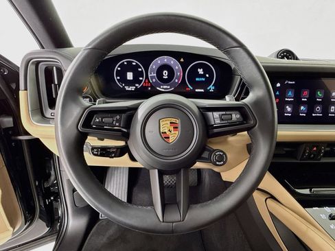 Used 2025 Porsche Cayenne Coupe AWD/4WD image 15