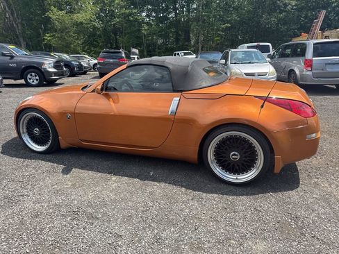 Used 2005 Nissan 350Z Touring image 20