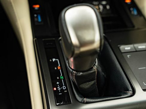 Certified 2023 Lexus GX 460 Premium AWD/4WD image 39