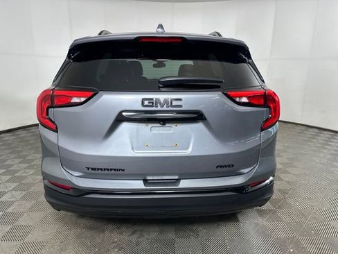 Used 2020 GMC Terrain SLT w/ Preferred Package image 4