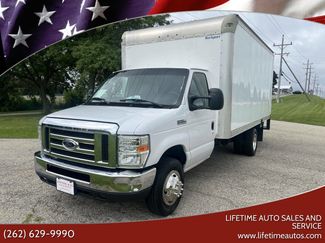 Used 2017 Ford E-350 and Econoline 350 Super Duty image 1
