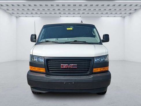 Used 2023 GMC Savana 2500 Extended w/ Driver Convenience Package image 8