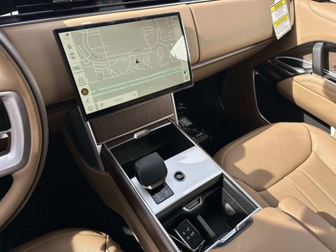 New 2026 Land Rover Range Rover SE AWD/4WD image 14