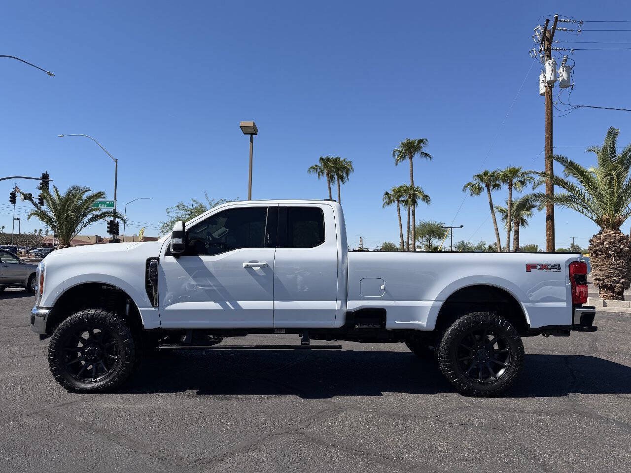 Used 2023 Ford F350 Lariat w/ FX4 Off-Road Package AWD/4WD image 6