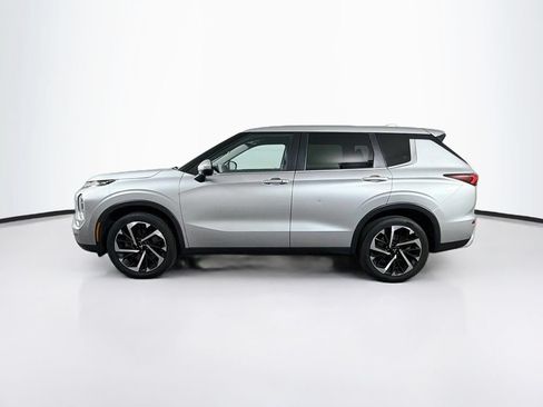 Used 2024 Mitsubishi Outlander SE Black Edition AWD/4WD image 4