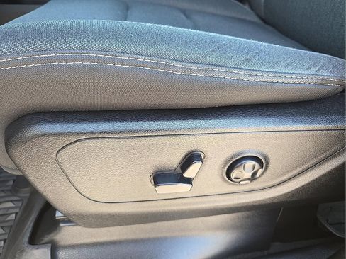 Used 2020 RAM 1500 Big Horn RWD image 14