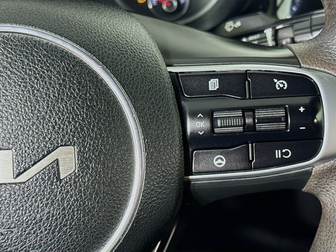 Used 2022 Kia K5 LXS FWD image 13