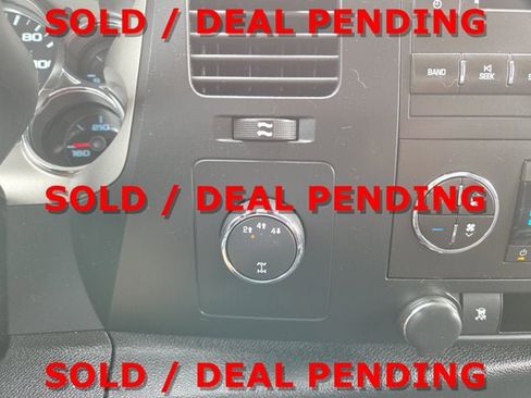 Used 2009 Chevrolet Silverado 2500 LT w/ Exterior Plus Package AWD/4WD image 18