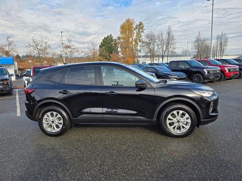 Used 2025 Ford Escape Active image 4