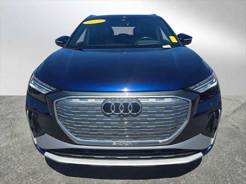 Used 2023 Audi Q4 e-tron Prestige AWD/4WD image 8