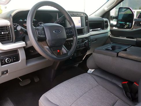 Used 2024 Ford F250 XL w/ STX Appearance Package AWD/4WD image 15