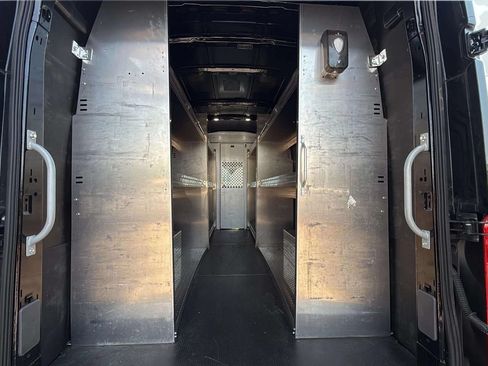 Used 2023 Ford Transit 250 148 High Roof Extended w/ Load Area Protection Package RWD image 10