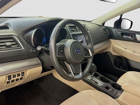 Used 2019 Subaru Outback 2.5i Premium AWD/4WD image 18