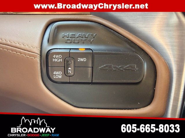 Used 2023 RAM 2500 Limited AWD/4WD image 17