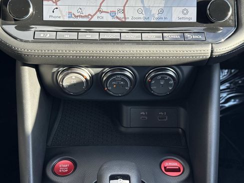 Used 2024 Nissan Z NISMO w/ Floor Mat Package image 4