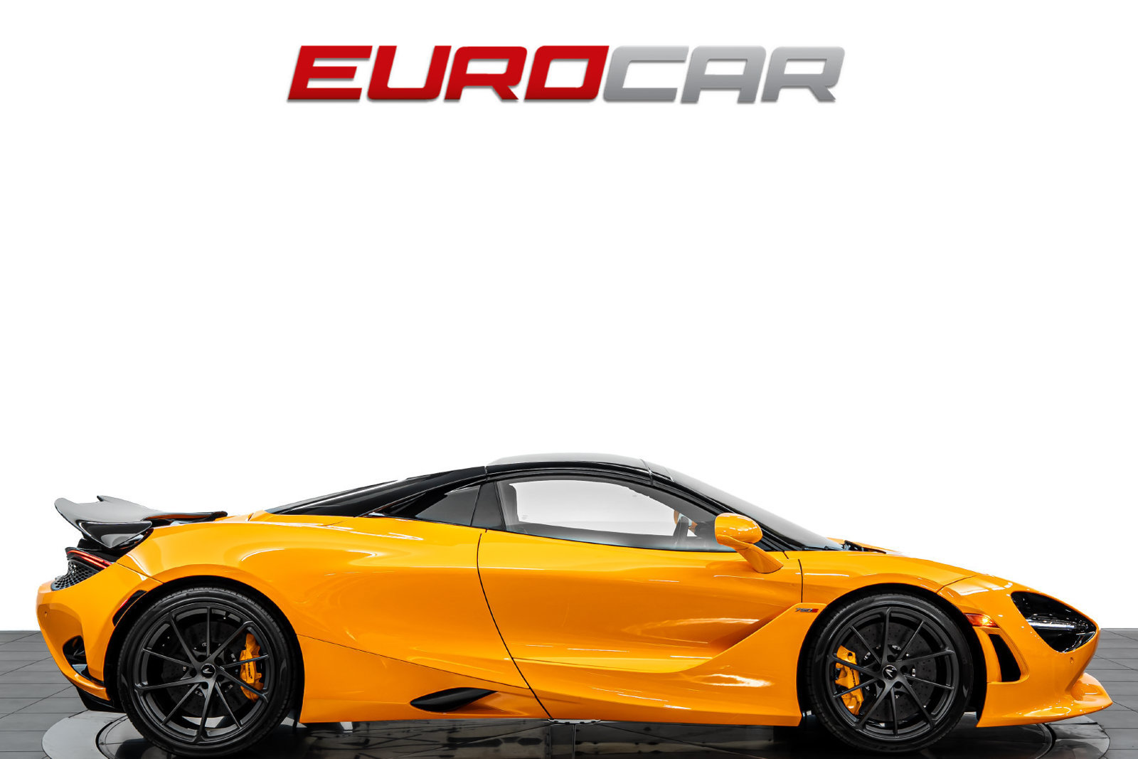 Used 2026 McLaren 750S Spider RWD image 7