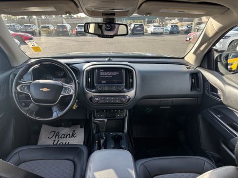 Used 2020 Chevrolet Colorado Z71 image 12