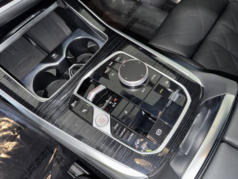 Used 2026 BMW X7 xDrive40i image 29