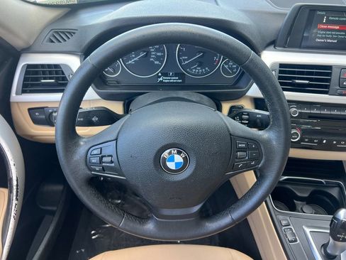 Used 2018 BMW 320i Sedan image 13