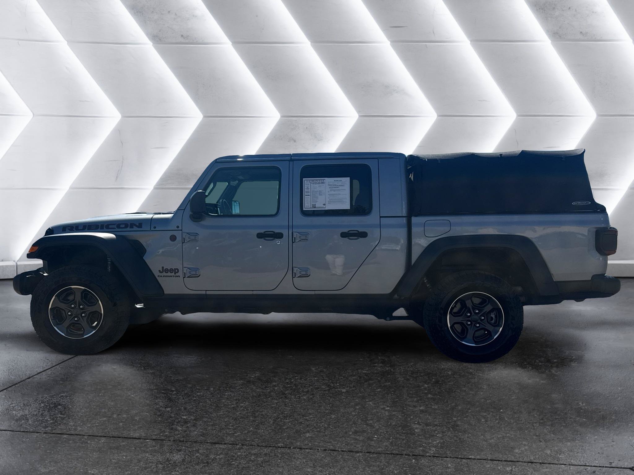 Used 2020 Jeep Gladiator Rubicon AWD/4WD image 4