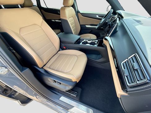 New 2026 Volkswagen Atlas Cross Sport SEL R-Line AWD/4WD image 14