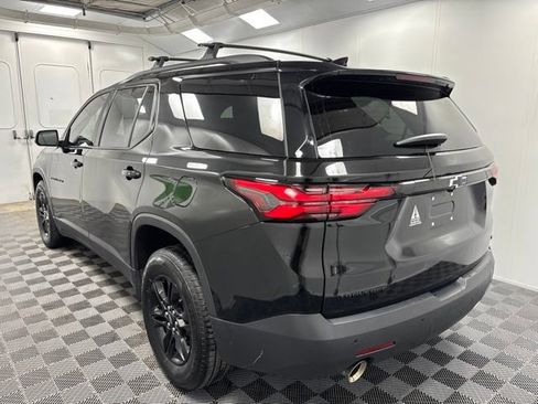 Used 2022 Chevrolet Traverse LT FWD image 4