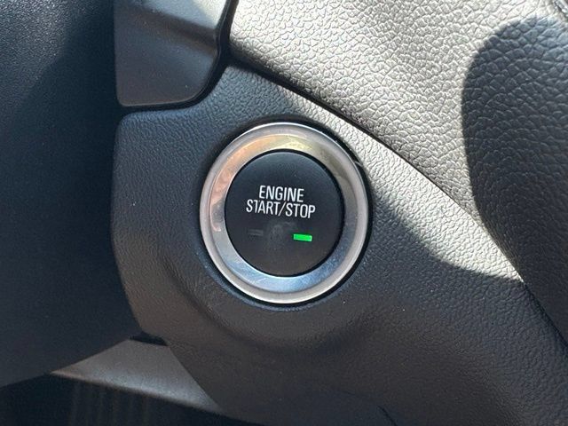 Used 2020 Chevrolet Equinox LT AWD/4WD image 17