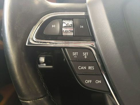 Used 2023 Lincoln Nautilus Reserve AWD/4WD image 16